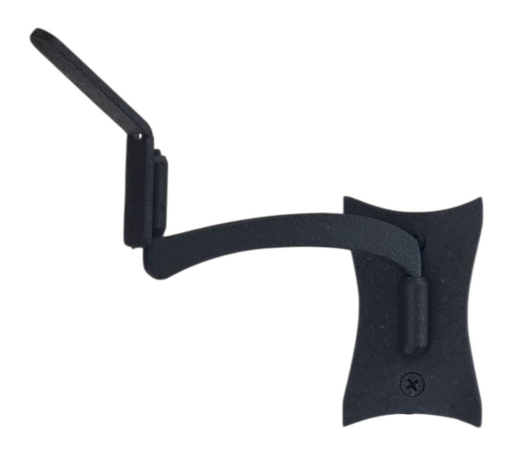 Original - Swivel Skull Hanger